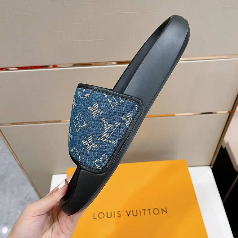 Louis Vuitton Shoe 